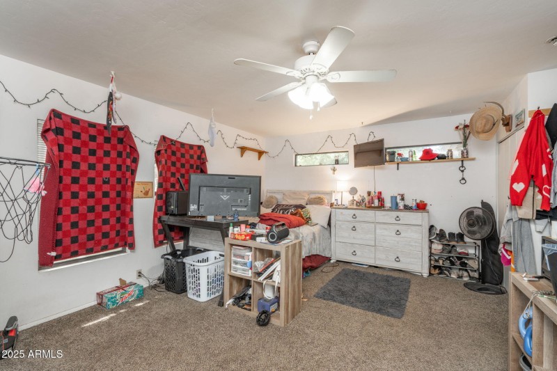 16-web-or-mls-2049-n-maricopa-st
