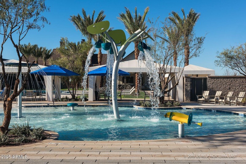Children's play pool
