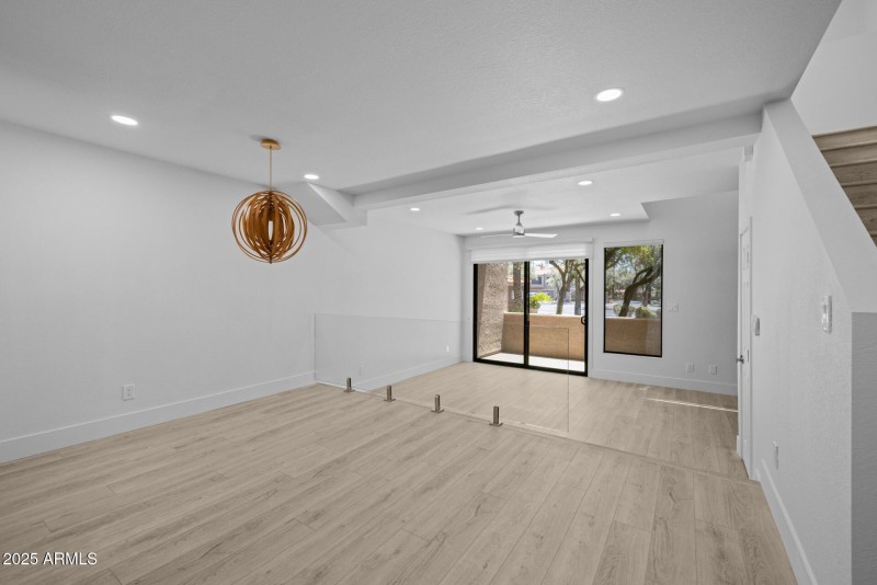 7)GREAT ROOM