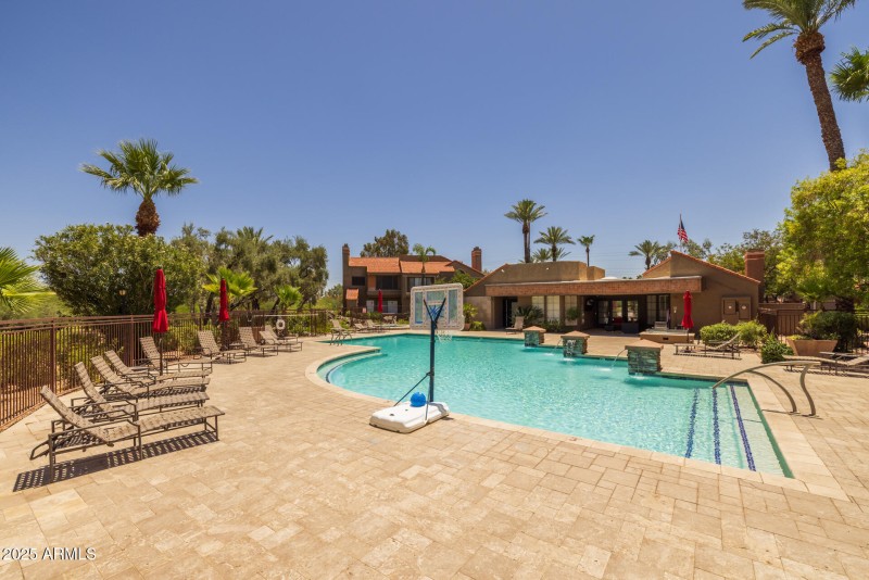 29)COMMUNITY POOL