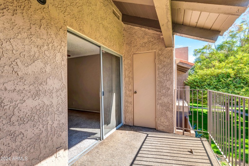 5525 E Thomas Rd F9-18