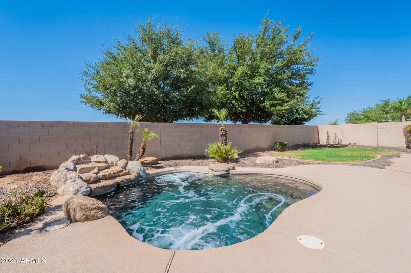35-web-or-mls-Gleneagle-35