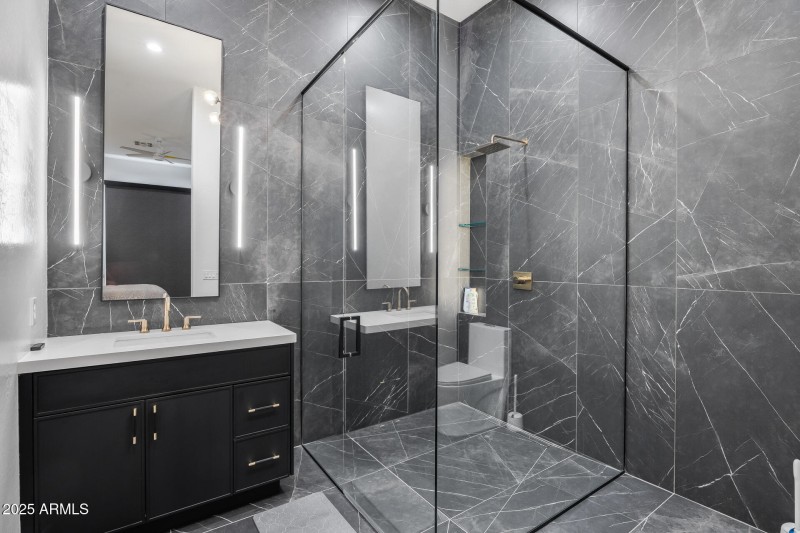 Ensuite #2