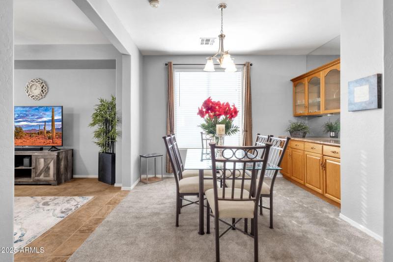 11-web-or-mls-4092-e-donato-dr