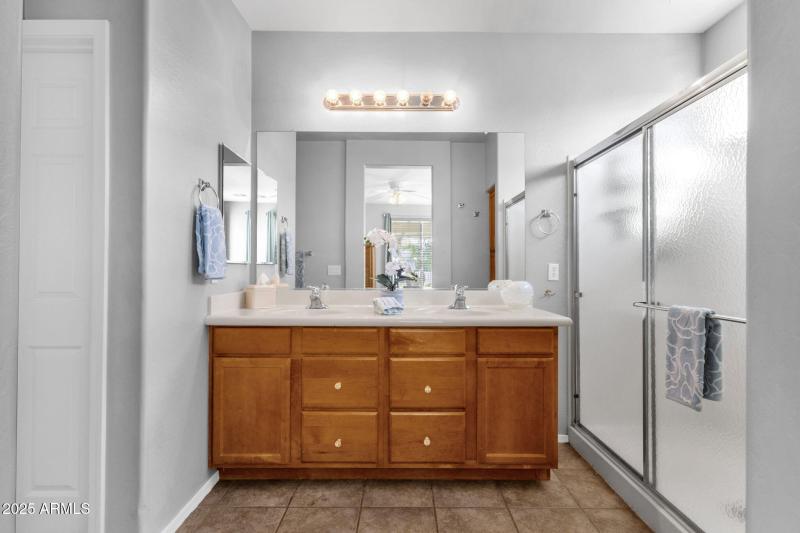 29-web-or-mls-4092-e-donato-dr