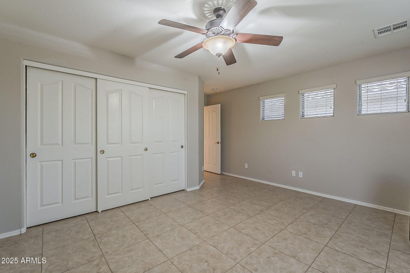 28-web-or-mls-Golden Ct-28