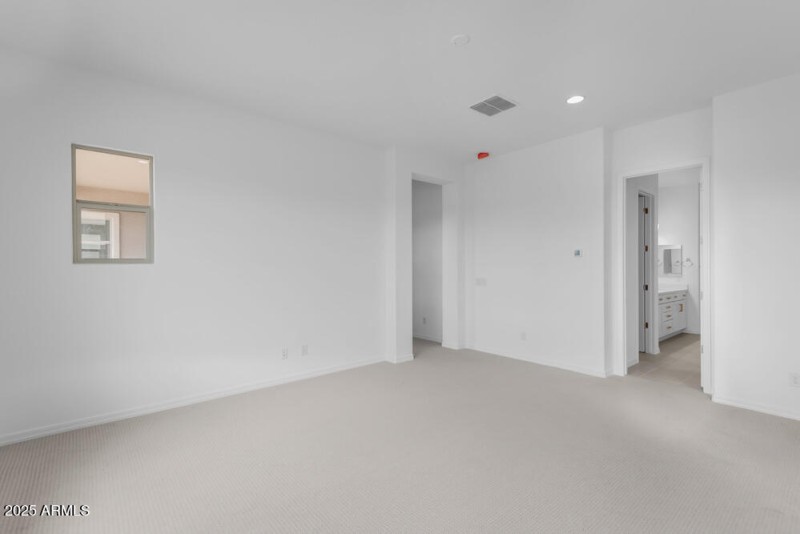 8825 W Vermont Avenue - Ready Now