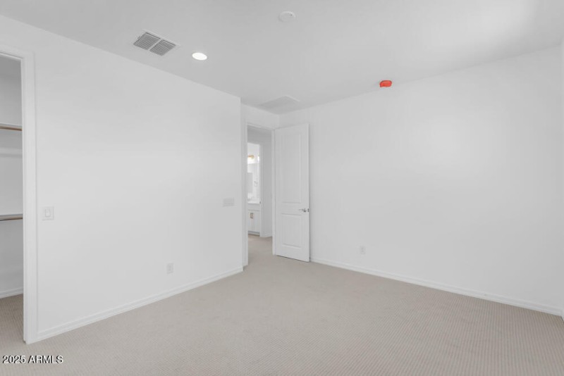 8825 W Vermont Avenue - Ready Now