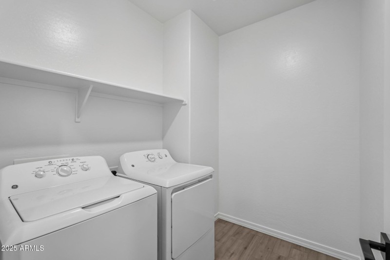28-web-or-mls-S 95th Dr-S1207-024