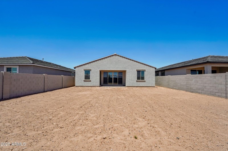 41-web-or-mls-S 95th Dr-S1207-037