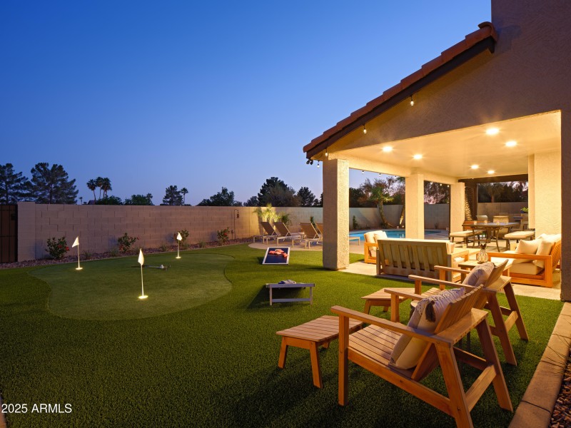 PropertyImageCo_5921ESandraTerraceTwilig