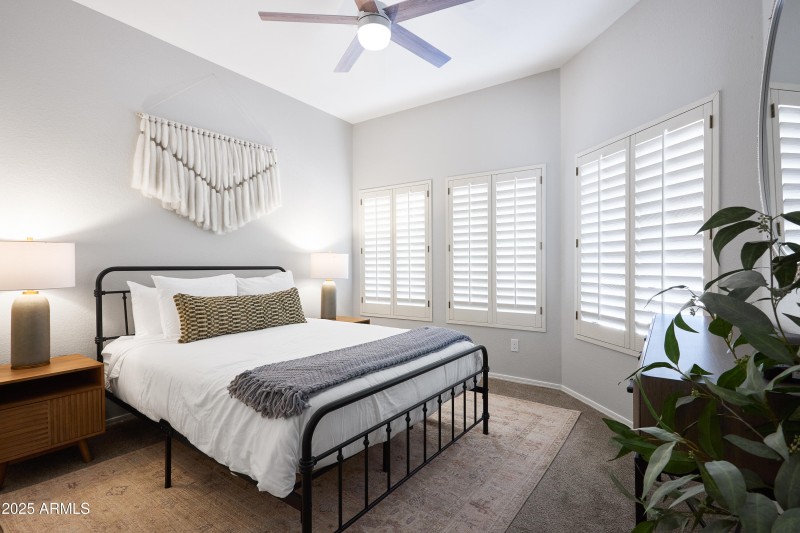 PropertyImageCo_5921ESandraTerrace_WEB-7