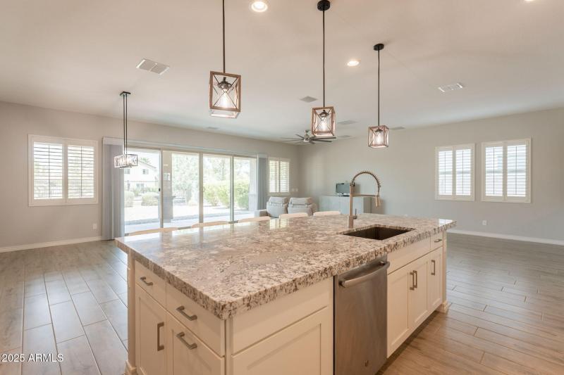 16-web-or-mls-Stonegate-16