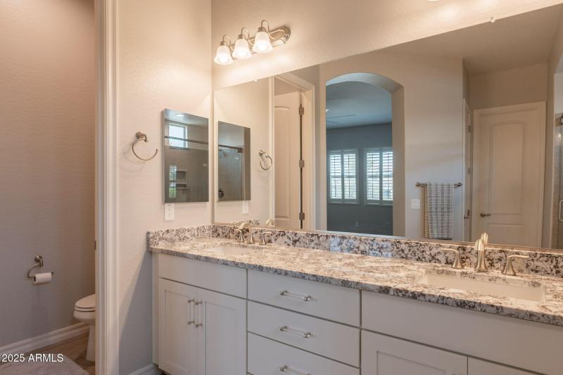 37-web-or-mls-Stonegate-37