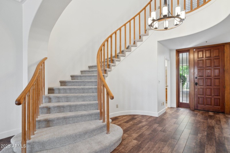 22-web-or-mls-8100-e-camelback-rd-unit-6