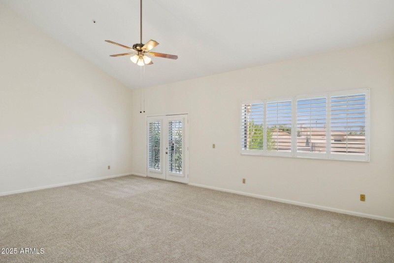 27-web-or-mls-8100-e-camelback-rd-unit-6