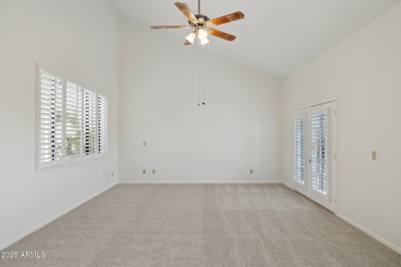 28-web-or-mls-8100-e-camelback-rd-unit-6