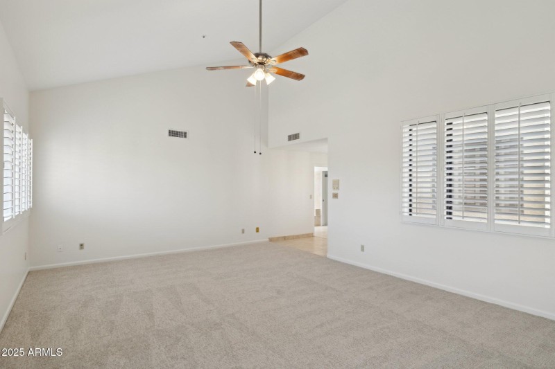 30-web-or-mls-8100-e-camelback-rd-unit-6