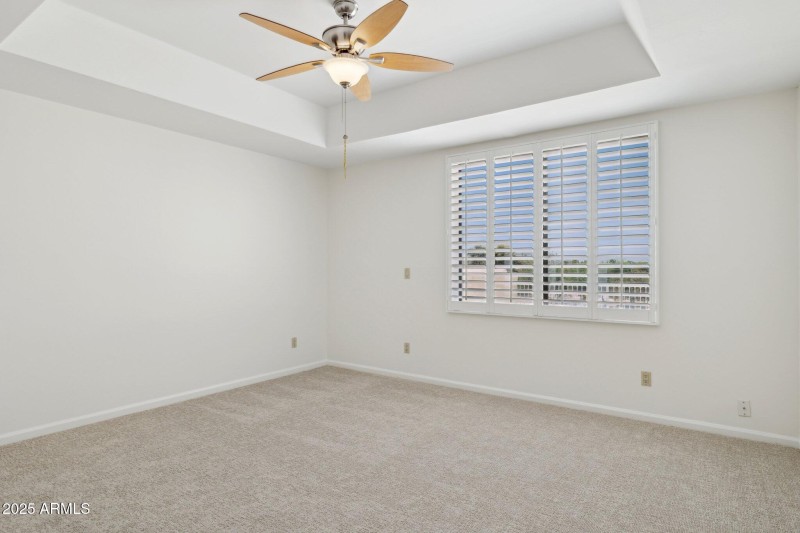 38-web-or-mls-8100-e-camelback-rd-unit-6
