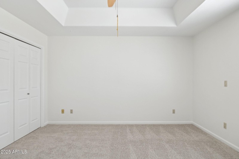 39-web-or-mls-8100-e-camelback-rd-unit-6
