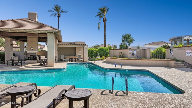 55-web-or-mls-8100-e-camelback-rd-unit-6