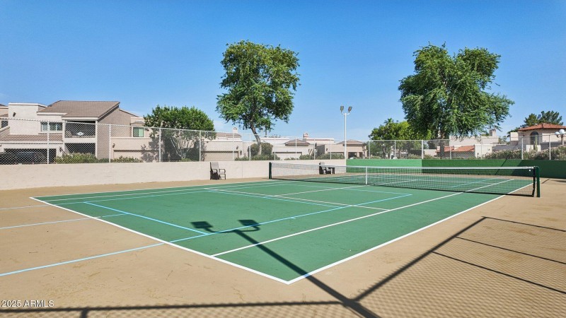 56-web-or-mls-8100-e-camelback-rd-unit-6