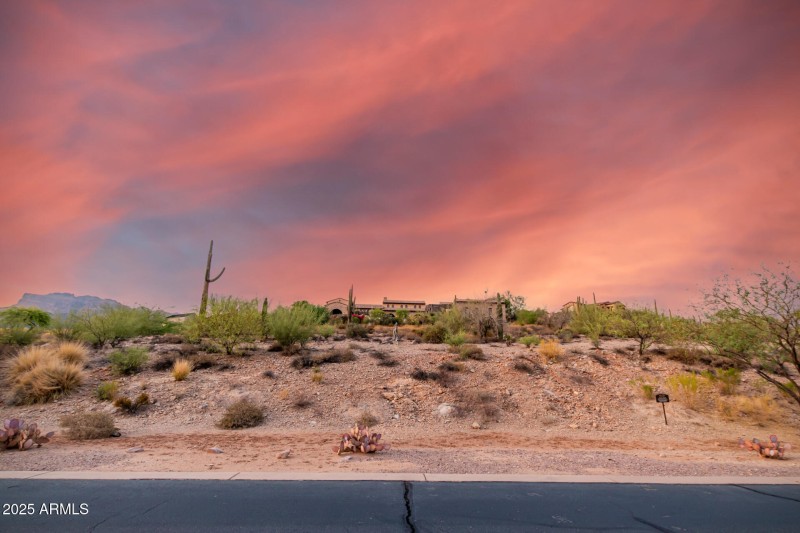 Petroglyph Estates