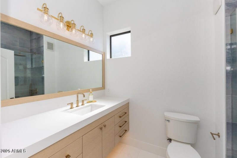 20241001214832610180000000-o