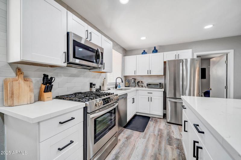 1214 W Highland Ave-16