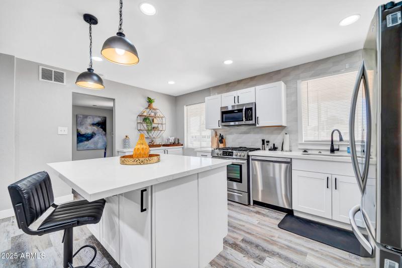 1214 W Highland Ave-14