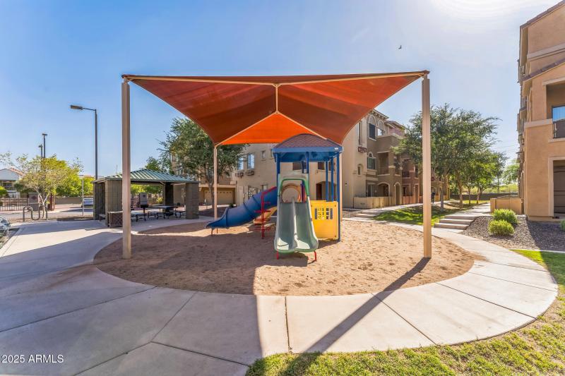 08_900_S_94th_St_Chandler_AZ_85224_USA-E