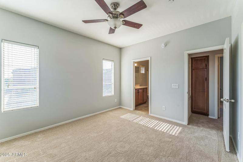 30_900_S_94th_St_Chandler_AZ_85224_USA-O