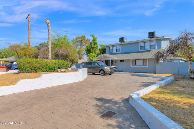 56-web-or-mls-P1246874