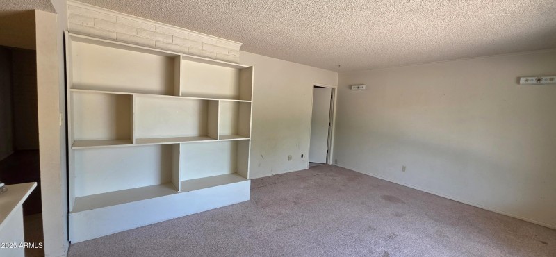 1004 East Mescal Drive