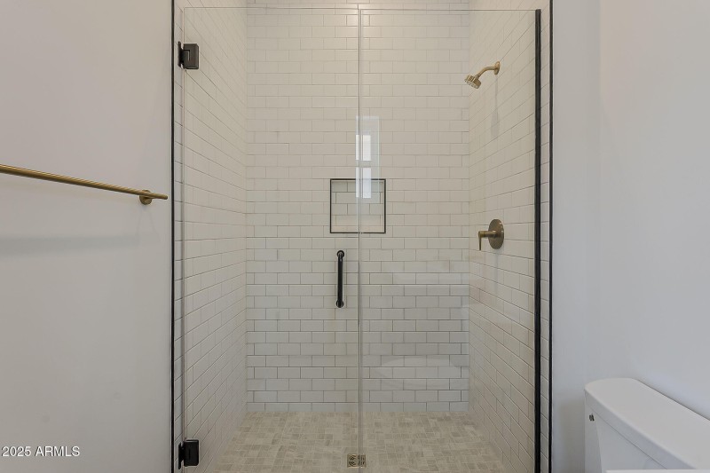 Guest Shower