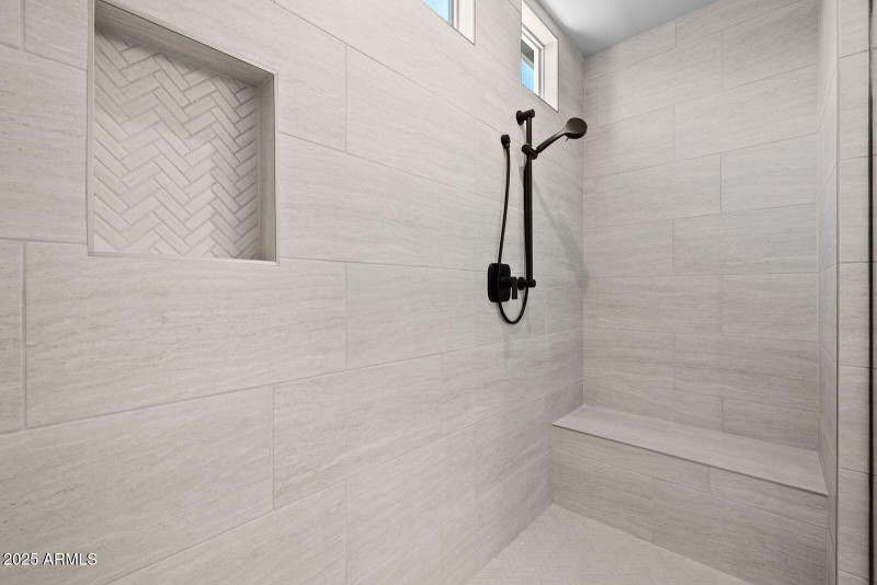 Master Shower 2