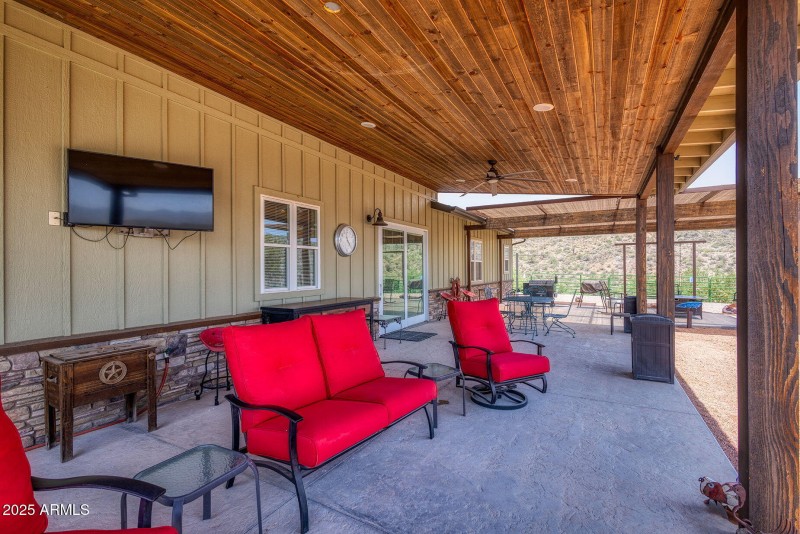 33-web-or-mls-photo(33) 828 N Gun Creek