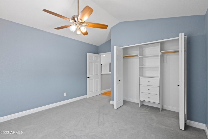 09-Bedroom