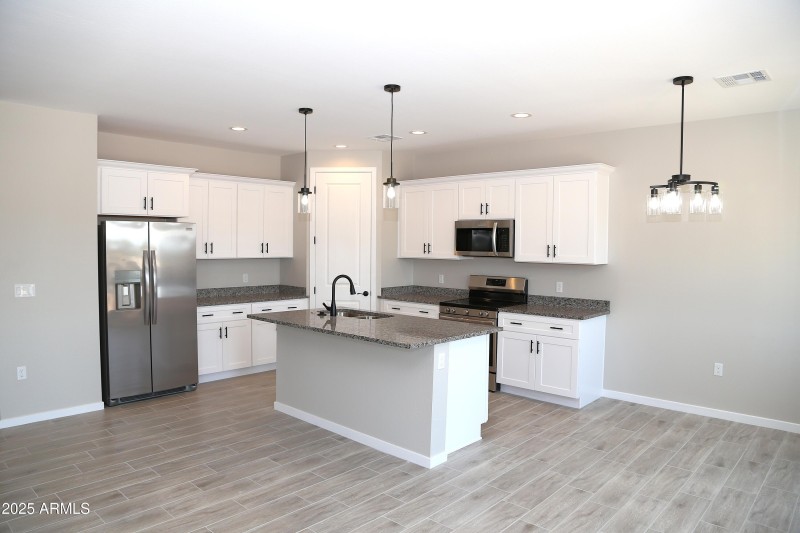 Country Club Kitchen