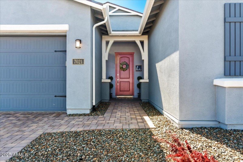 02-Front Entryway