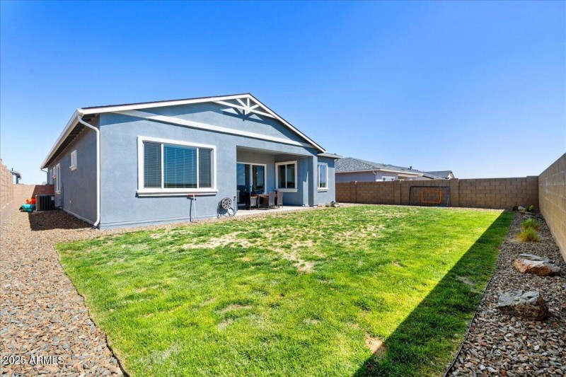 25-Backyard