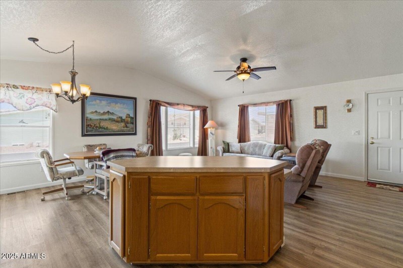 16-Kitchen