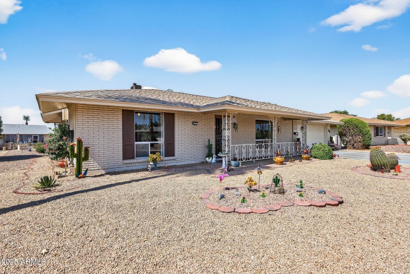 01_9227_Meadow_Hills1_mls
