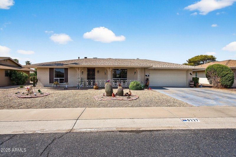 06_9227_Meadow_Hills6_mls