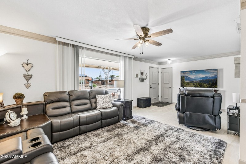 14_9227_Meadow_Hills14_mls