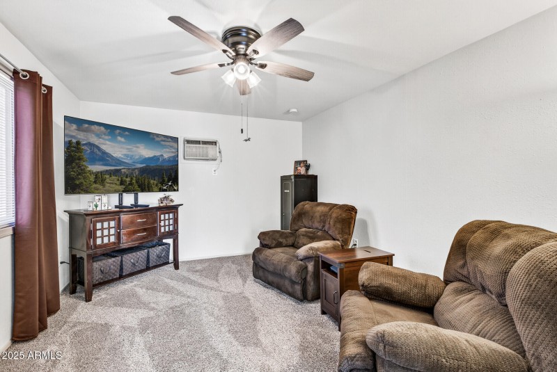 21_9227_Meadow_Hills21_mls