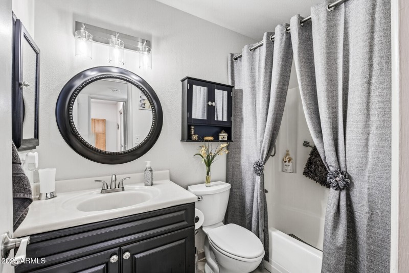 37_9227_Meadow_Hills37_mls