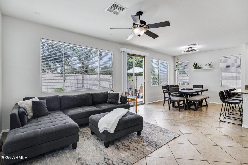 3676 E Janelle Way-12