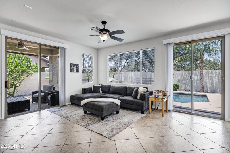 3676 E Janelle Way-13