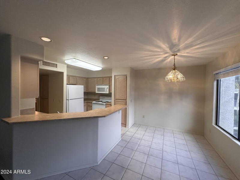 Kitchen and Eat In Area